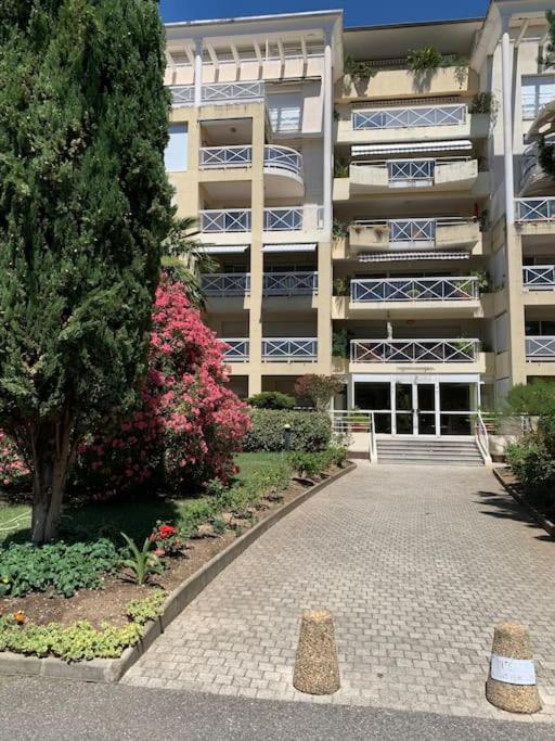Super Arbore Avec Barbecue Et Parking Appartement *