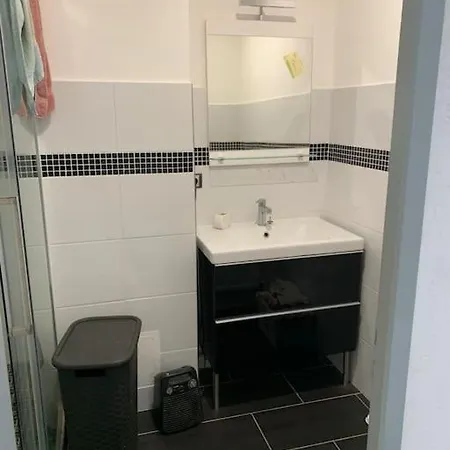 Super Appartement Arbore Avec Barbecue Et Parking Valence  Extérieur photo