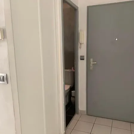 Super Appartement Arbore Avec Barbecue Et Parking Valence  Extérieur photo